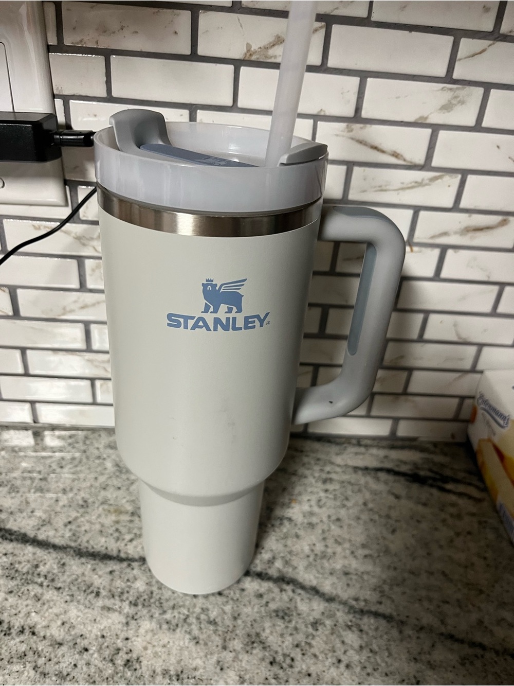 Stanley The Quencher H2.0 FlowState Tumbler 40oz Color Calcite Calacatta